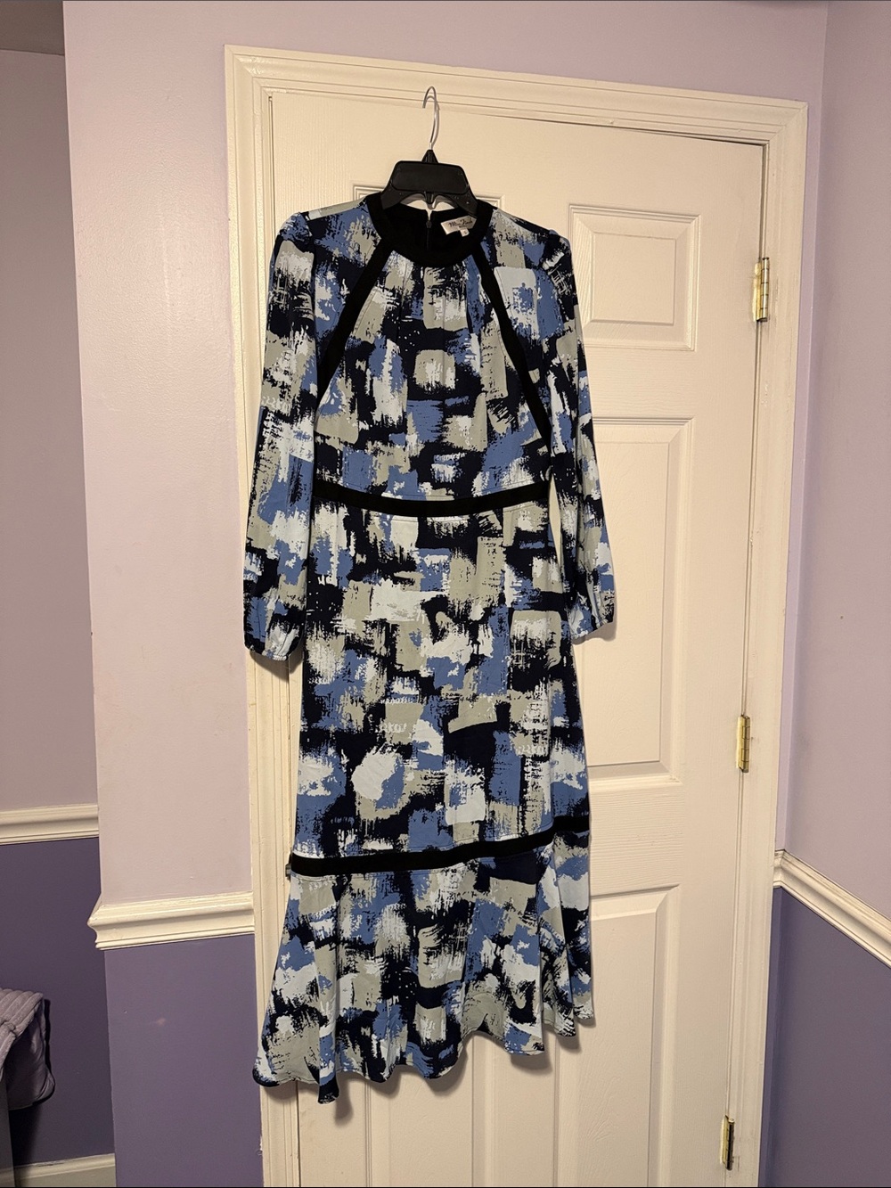 Abstract Blue Long-Sleeve Midi Dress with Black Trim